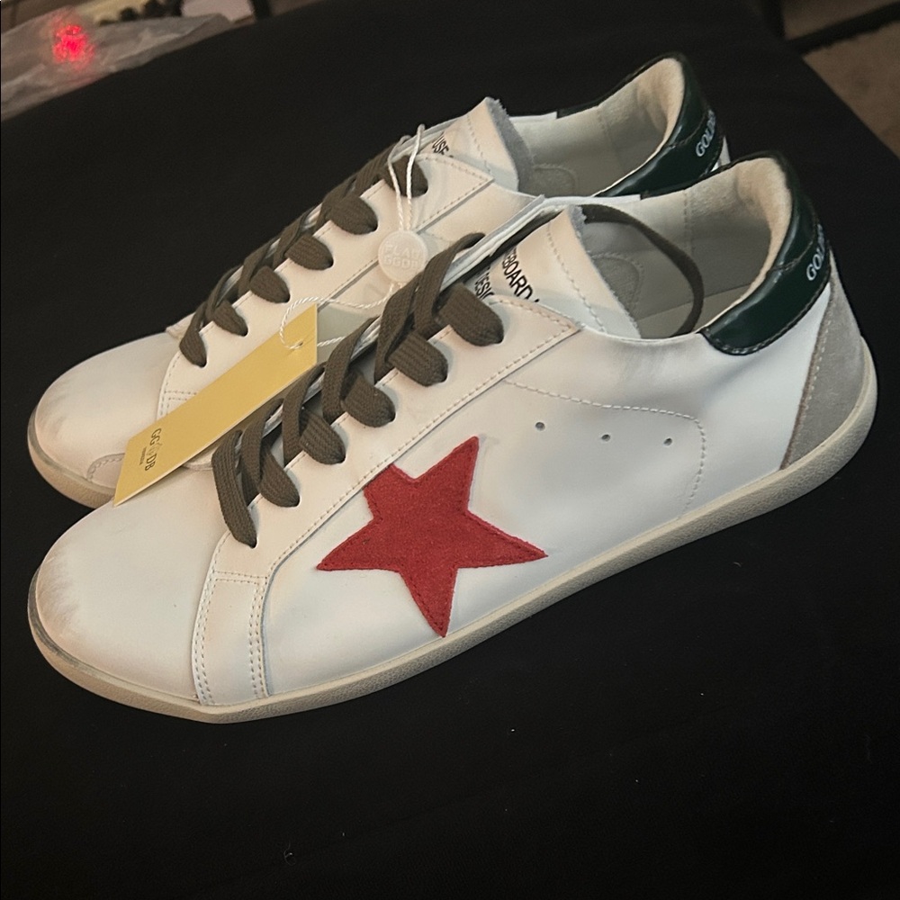 Golden Goose White and Red Star Sneakers - Picture 3 of 3
